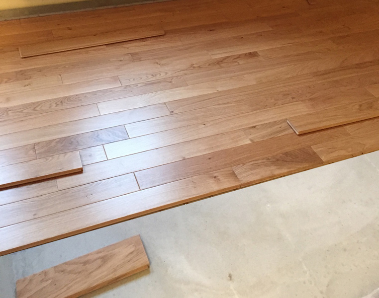 Pose collée sur dalle de béton